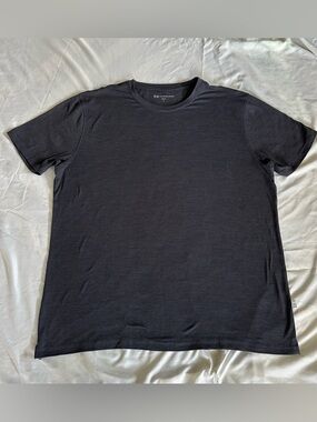7 Diamonds Men’s Black Performance T-Shirt Size L Stretch Athletic Tee